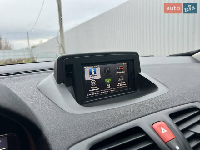 Серый Рено Меган, объемом двигателя 1.6 л и пробегом 182 тыс. км за 7800 $, фото 41 на Automoto.ua