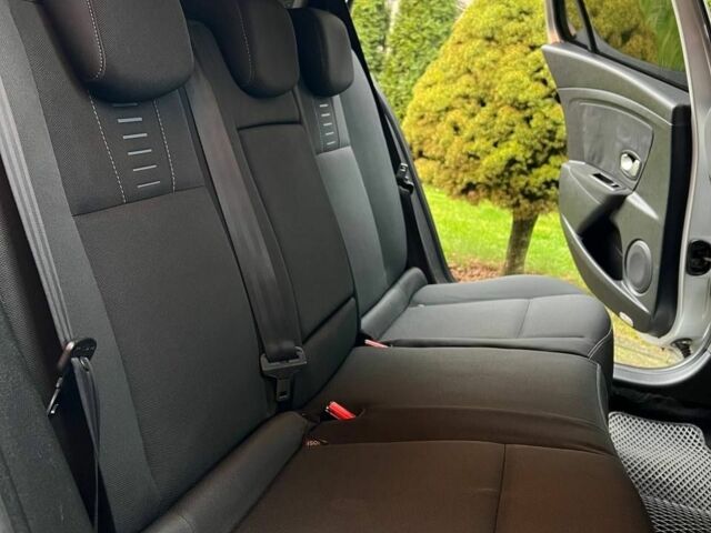 Серый Рено Меган, объемом двигателя 1.5 л и пробегом 263 тыс. км за 5100 $, фото 15 на Automoto.ua