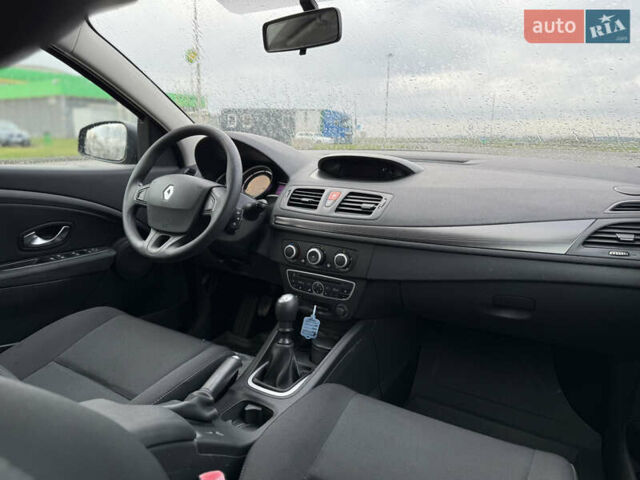 Серый Рено Меган, объемом двигателя 1.6 л и пробегом 227 тыс. км за 6550 $, фото 28 на Automoto.ua