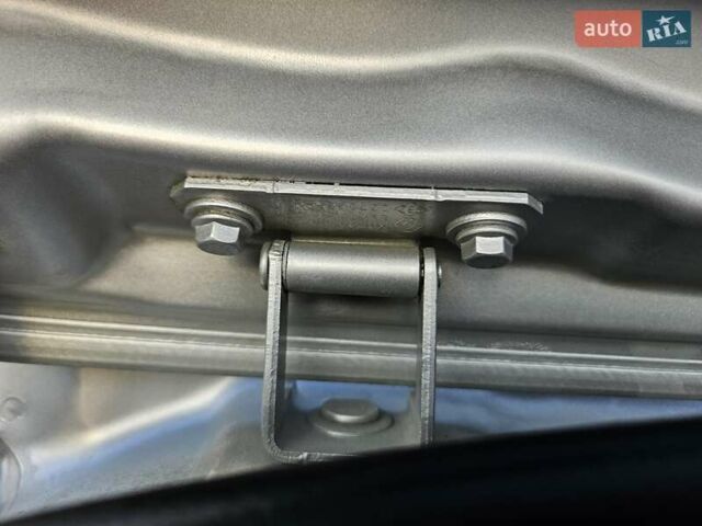 Серый Рено Меган, объемом двигателя 1.6 л и пробегом 195 тыс. км за 7850 $, фото 54 на Automoto.ua