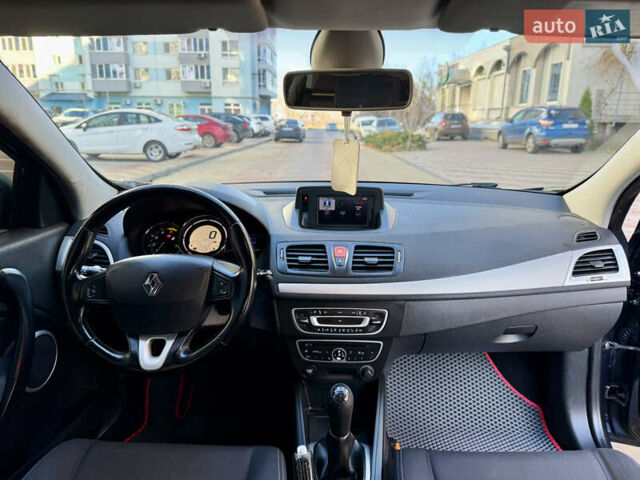 Серый Рено Меган, объемом двигателя 1.46 л и пробегом 223 тыс. км за 6999 $, фото 30 на Automoto.ua