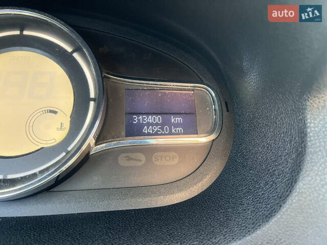 Серый Рено Меган, объемом двигателя 1.5 л и пробегом 340 тыс. км за 6500 $, фото 2 на Automoto.ua