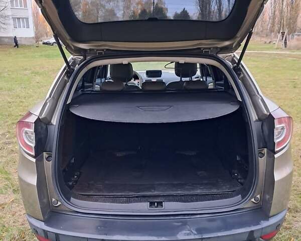 Сірий Рено Меган, об'ємом двигуна 1.46 л та пробігом 210 тис. км за 5900 $, фото 2 на Automoto.ua