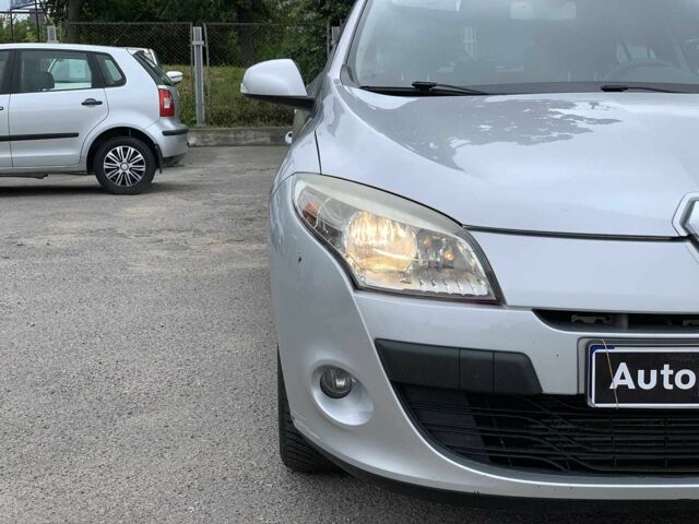 Серый Рено Меган, объемом двигателя 1.5 л и пробегом 273 тыс. км за 6590 $, фото 9 на Automoto.ua