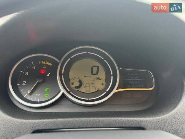 Серый Рено Меган, объемом двигателя 1.46 л и пробегом 295 тыс. км за 5700 $, фото 7 на Automoto.ua