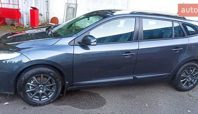 Сірий Рено Меган, об'ємом двигуна 1.6 л та пробігом 205 тис. км за 6900 $, фото 1 на Automoto.ua