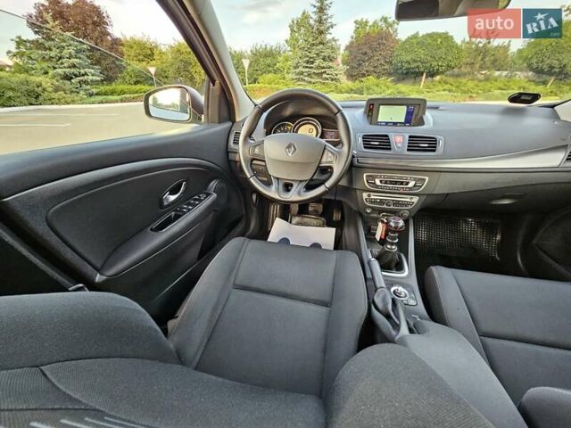 Серый Рено Меган, объемом двигателя 1.6 л и пробегом 195 тыс. км за 7850 $, фото 75 на Automoto.ua