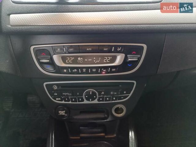 Сірий Рено Меган, об'ємом двигуна 1.5 л та пробігом 310 тис. км за 6800 $, фото 29 на Automoto.ua