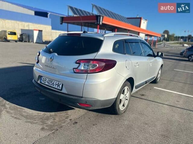 Серый Рено Меган, объемом двигателя 2 л и пробегом 242 тыс. км за 6100 $, фото 5 на Automoto.ua