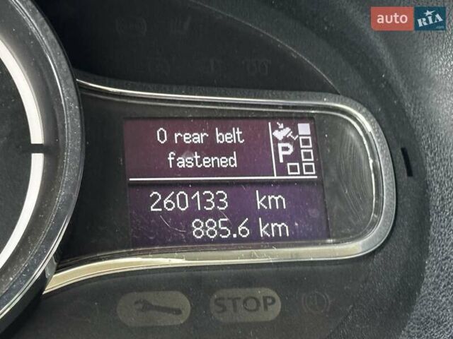 Серый Рено Меган, объемом двигателя 2 л и пробегом 260 тыс. км за 7800 $, фото 19 на Automoto.ua