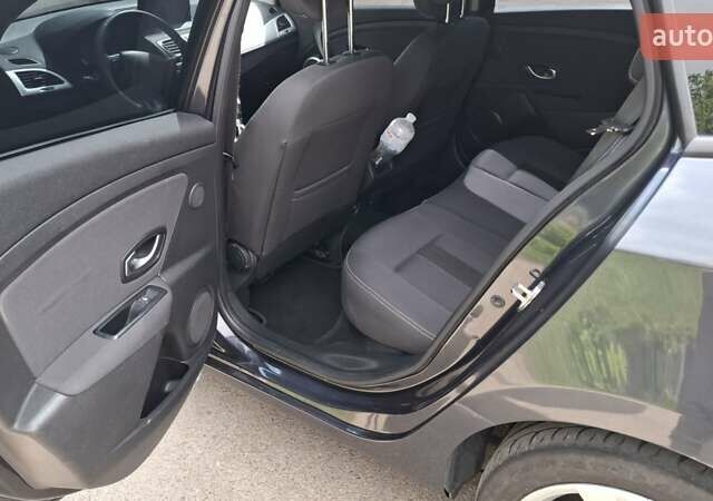 Серый Рено Меган, объемом двигателя 1.5 л и пробегом 310 тыс. км за 5999 $, фото 8 на Automoto.ua