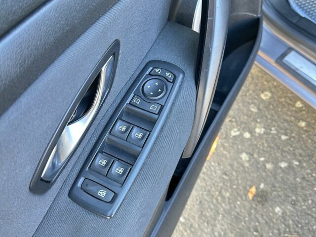 Сірий Рено Меган, об'ємом двигуна 1.5 л та пробігом 270 тис. км за 7750 $, фото 23 на Automoto.ua