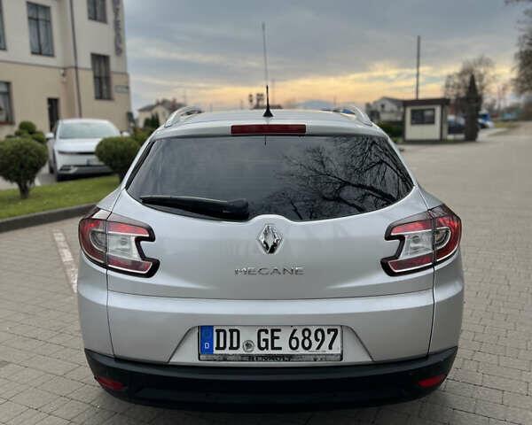 Серый Рено Меган, объемом двигателя 1.5 л и пробегом 265 тыс. км за 5499 $, фото 9 на Automoto.ua