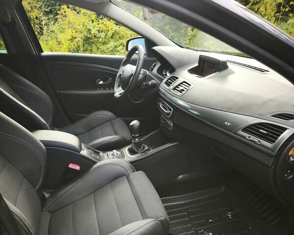 Серый Рено Меган, объемом двигателя 2 л и пробегом 125 тыс. км за 9950 $, фото 11 на Automoto.ua