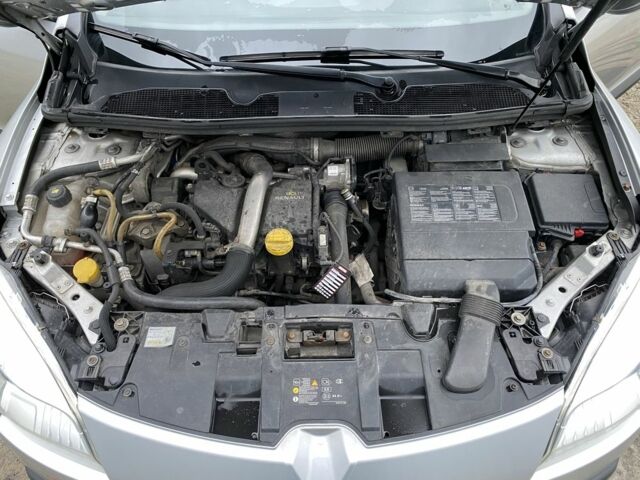 Серый Рено Меган, объемом двигателя 1.5 л и пробегом 306 тыс. км за 6300 $, фото 11 на Automoto.ua