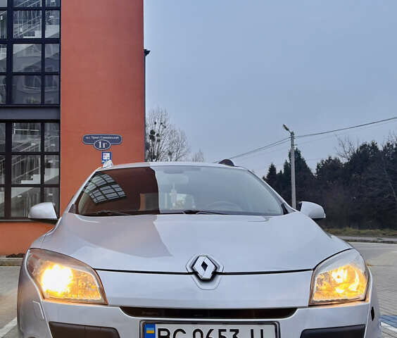 Сірий Рено Меган, об'ємом двигуна 1.46 л та пробігом 224 тис. км за 6700 $, фото 16 на Automoto.ua