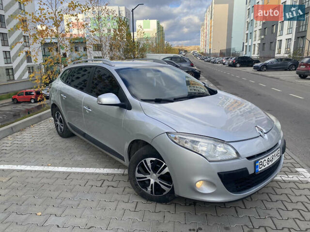 Серый Рено Меган, объемом двигателя 1.46 л и пробегом 320 тыс. км за 5999 $, фото 3 на Automoto.ua