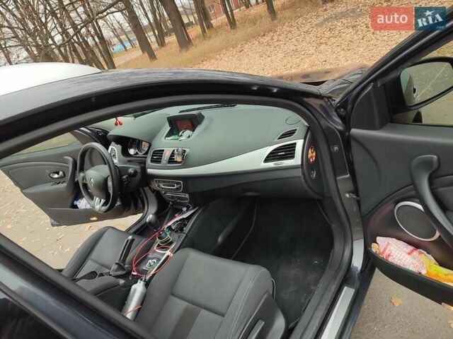 Серый Рено Меган, объемом двигателя 1.4 л и пробегом 250 тыс. км за 7500 $, фото 169 на Automoto.ua