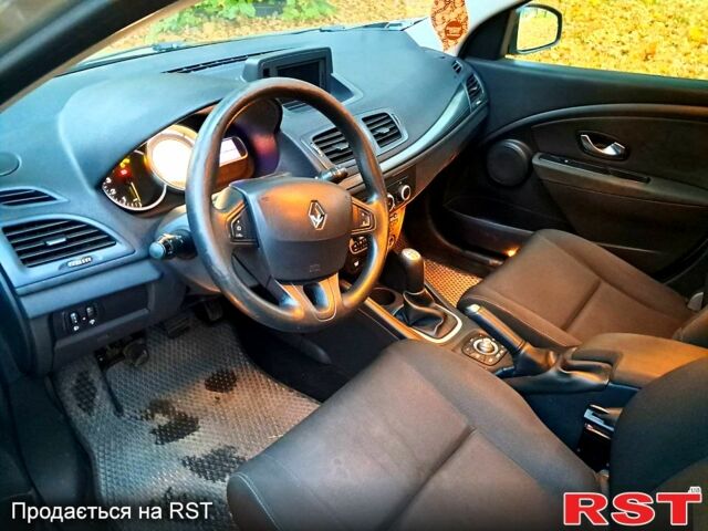 Серый Рено Меган, объемом двигателя 1.5 л и пробегом 200 тыс. км за 6999 $, фото 5 на Automoto.ua