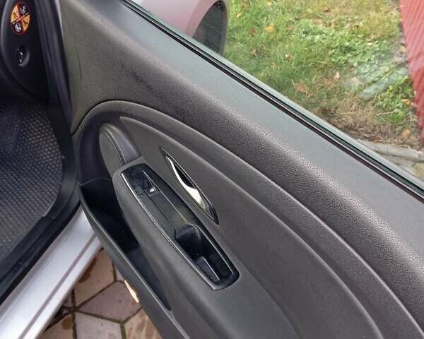 Серый Рено Меган, объемом двигателя 1.46 л и пробегом 278 тыс. км за 7100 $, фото 11 на Automoto.ua