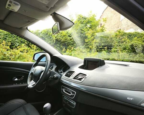 Серый Рено Меган, объемом двигателя 2 л и пробегом 125 тыс. км за 9950 $, фото 18 на Automoto.ua