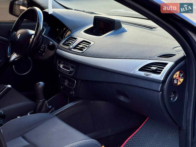 Серый Рено Меган, объемом двигателя 1.46 л и пробегом 223 тыс. км за 6999 $, фото 31 на Automoto.ua