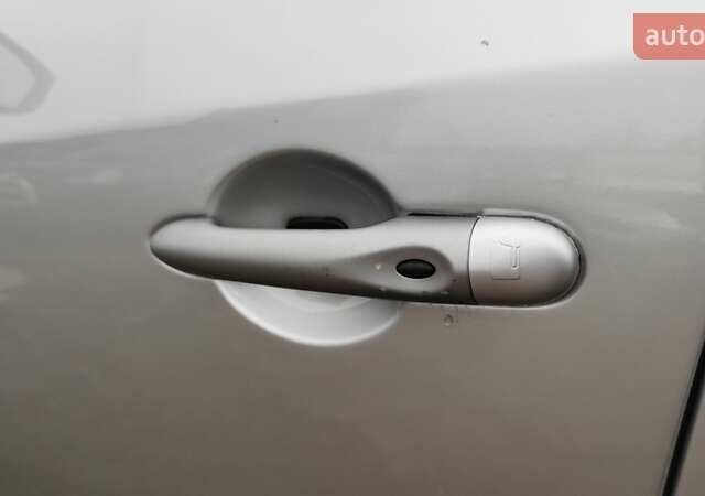 Серый Рено Меган, объемом двигателя 1.46 л и пробегом 236 тыс. км за 6750 $, фото 15 на Automoto.ua