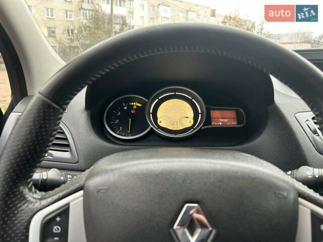 Серый Рено Меган, объемом двигателя 1.46 л и пробегом 285 тыс. км за 5700 $, фото 16 на Automoto.ua