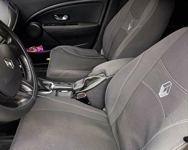 Серый Рено Меган, объемом двигателя 1.5 л и пробегом 261 тыс. км за 6900 $, фото 9 на Automoto.ua