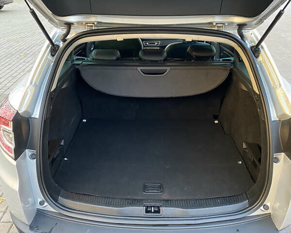 Сірий Рено Меган, об'ємом двигуна 1.4 л та пробігом 127 тис. км за 6800 $, фото 11 на Automoto.ua