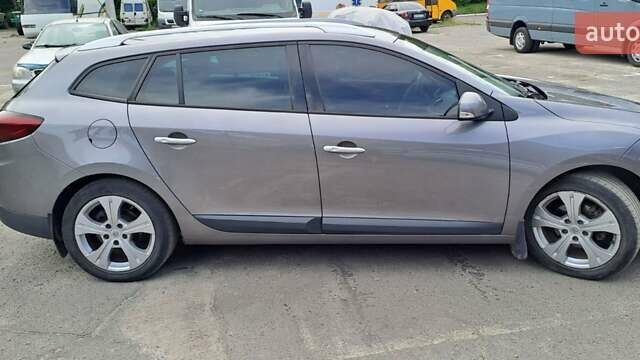 Серый Рено Меган, объемом двигателя 1.6 л и пробегом 195 тыс. км за 7900 $, фото 5 на Automoto.ua