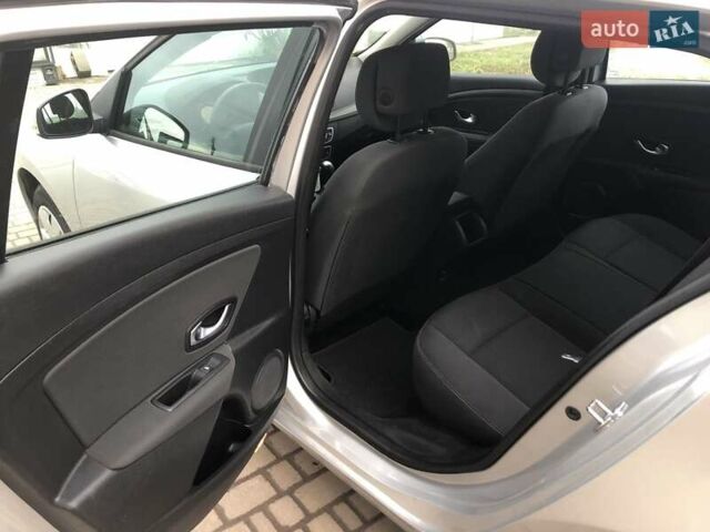 Серый Рено Меган, объемом двигателя 1.6 л и пробегом 250 тыс. км за 6400 $, фото 9 на Automoto.ua