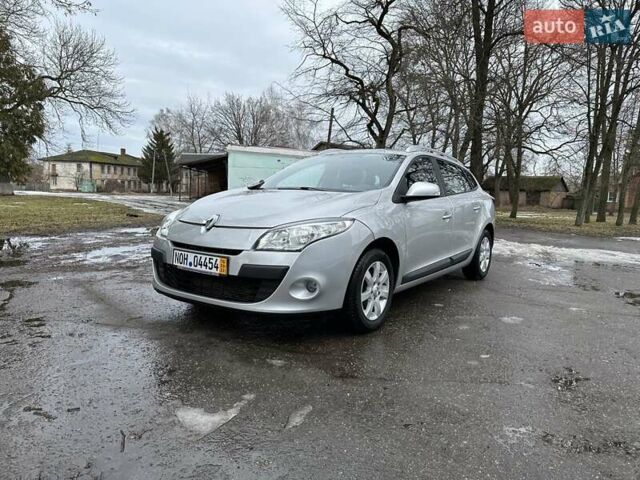Серый Рено Меган, объемом двигателя 1.46 л и пробегом 136 тыс. км за 8400 $, фото 4 на Automoto.ua