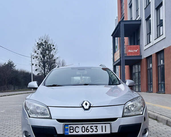 Сірий Рено Меган, об'ємом двигуна 1.46 л та пробігом 224 тис. км за 6700 $, фото 11 на Automoto.ua