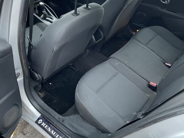 Серый Рено Меган, объемом двигателя 1.5 л и пробегом 345 тыс. км за 6300 $, фото 8 на Automoto.ua