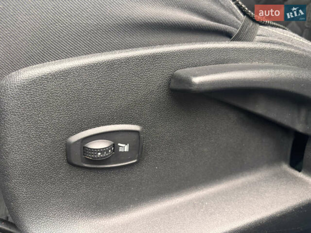 Сірий Рено Меган, об'ємом двигуна 1.5 л та пробігом 268 тис. км за 7300 $, фото 22 на Automoto.ua
