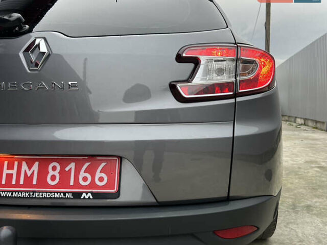 Серый Рено Меган, объемом двигателя 1.6 л и пробегом 182 тыс. км за 7800 $, фото 26 на Automoto.ua