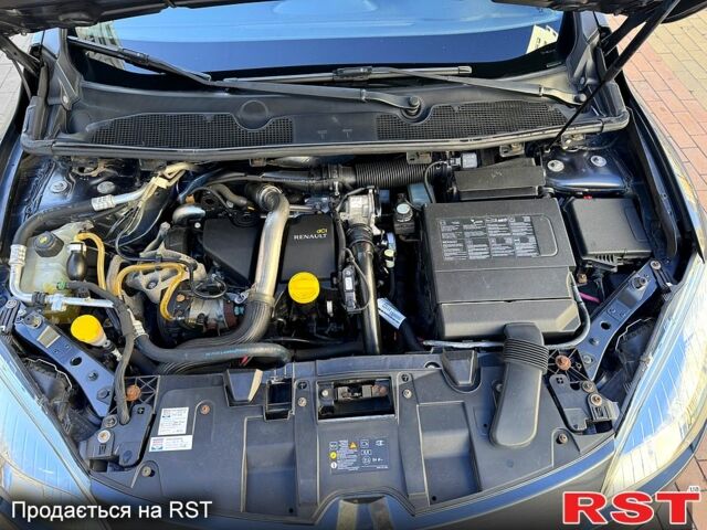 Серый Рено Меган, объемом двигателя 1.5 л и пробегом 223 тыс. км за 6999 $, фото 13 на Automoto.ua