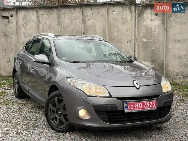 Сірий Рено Меган, об'ємом двигуна 1.6 л та пробігом 227 тис. км за 7500 $, фото 9 на Automoto.ua