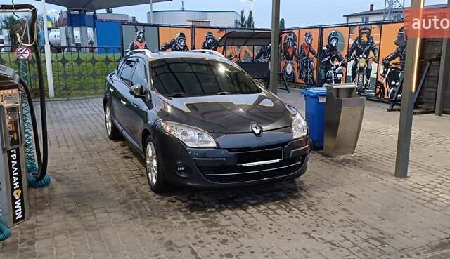 Серый Рено Меган, объемом двигателя 1.5 л и пробегом 273 тыс. км за 7750 $, фото 7 на Automoto.ua