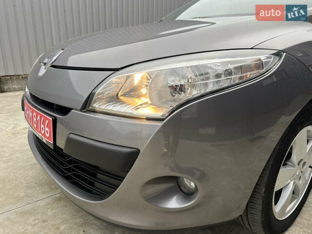 Серый Рено Меган, объемом двигателя 1.6 л и пробегом 182 тыс. км за 7800 $, фото 10 на Automoto.ua