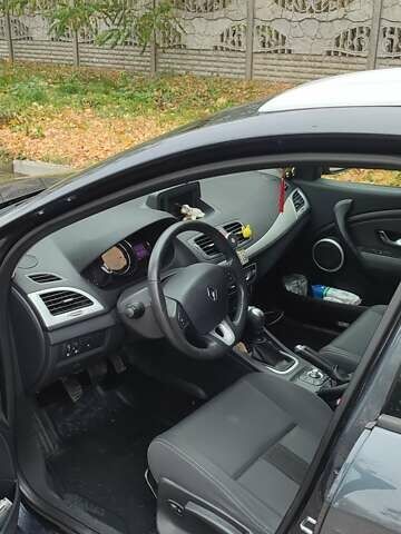 Сірий Рено Меган, об'ємом двигуна 1.87 л та пробігом 276 тис. км за 7500 $, фото 8 на Automoto.ua