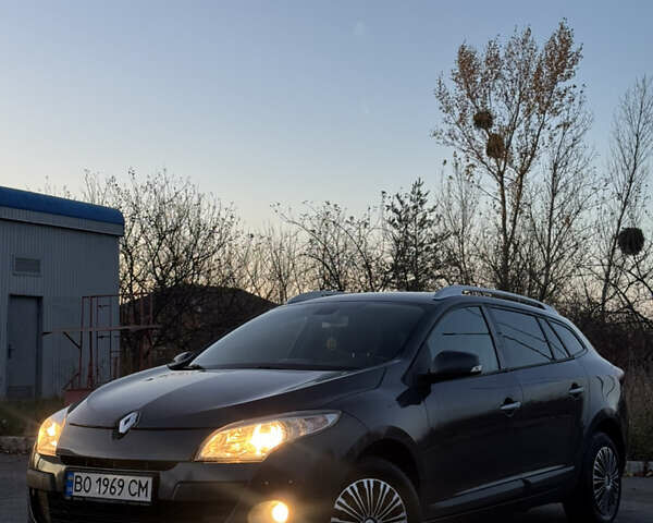 Сірий Рено Меган, об'ємом двигуна 1.46 л та пробігом 260 тис. км за 5900 $, фото 1 на Automoto.ua