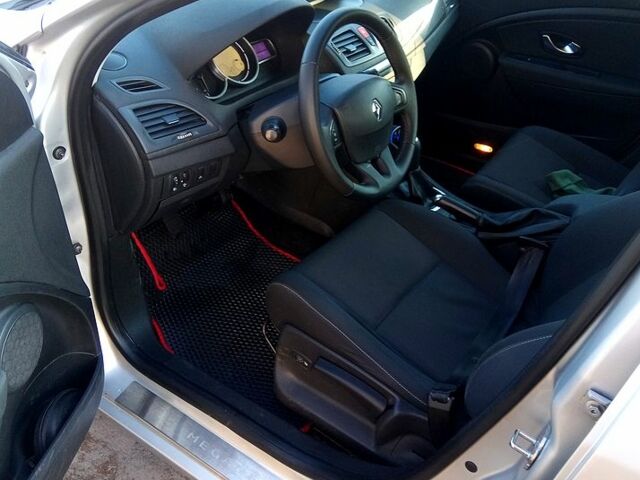 Сірий Рено Меган, об'ємом двигуна 1.5 л та пробігом 296 тис. км за 5500 $, фото 8 на Automoto.ua