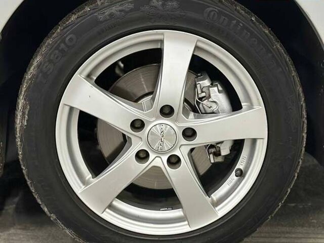 Серый Рено Меган, объемом двигателя 1.5 л и пробегом 280 тыс. км за 6699 $, фото 21 на Automoto.ua