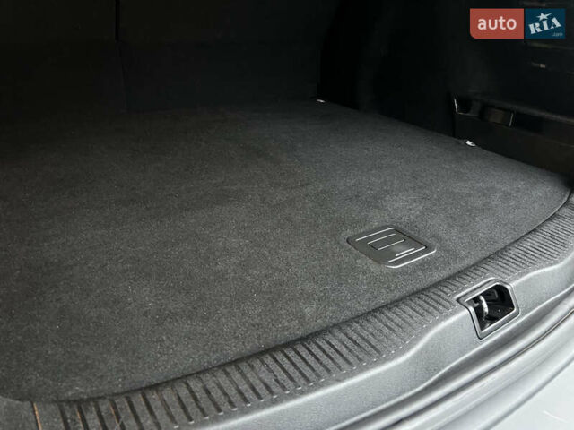 Серый Рено Меган, объемом двигателя 1.6 л и пробегом 182 тыс. км за 7800 $, фото 81 на Automoto.ua