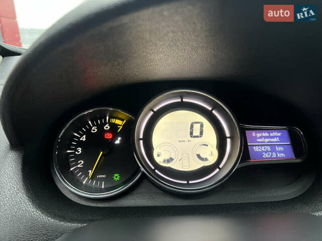 Серый Рено Меган, объемом двигателя 1.6 л и пробегом 182 тыс. км за 7800 $, фото 42 на Automoto.ua