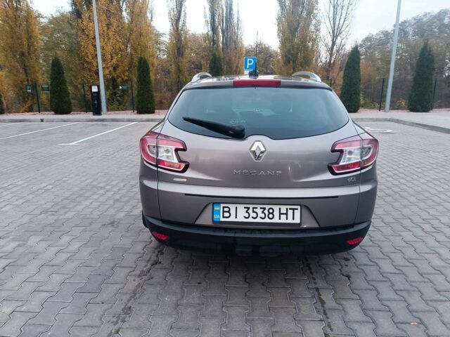 Сірий Рено Меган, об'ємом двигуна 1.5 л та пробігом 344 тис. км за 5000 $, фото 3 на Automoto.ua