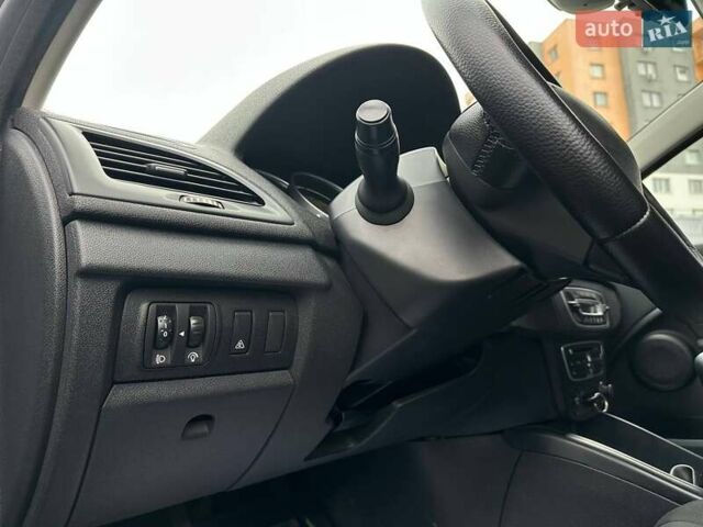 Серый Рено Меган, объемом двигателя 1.46 л и пробегом 322 тыс. км за 6800 $, фото 9 на Automoto.ua