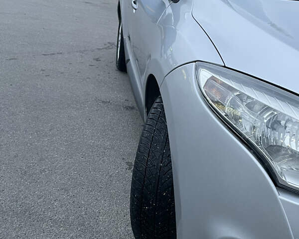 Сірий Рено Меган, об'ємом двигуна 1.46 л та пробігом 291 тис. км за 5700 $, фото 13 на Automoto.ua